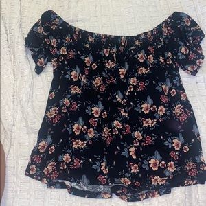 American Eagle off the shoulder shirt